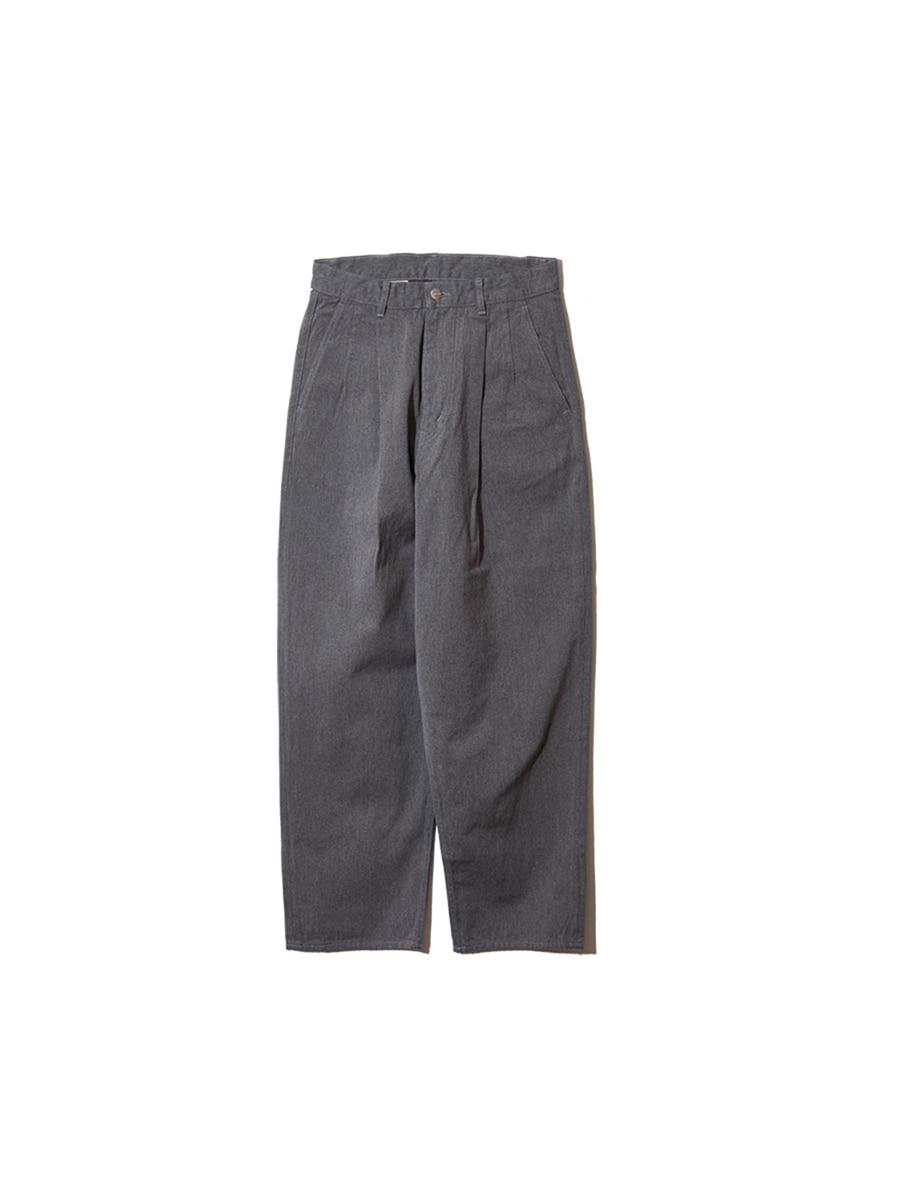 COLORFAST DENIM TWO TUCK TAPERED PANTS (GRAY)